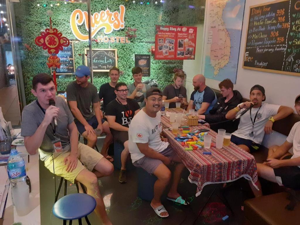 Vietnam Cheers Hostel Ханой Экстерьер фото